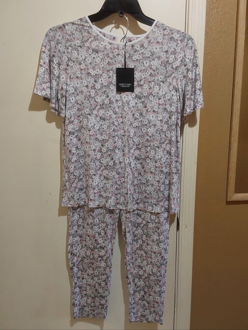 🌺 NWT SImply Vera Wang Lavender Floral Pajama Set